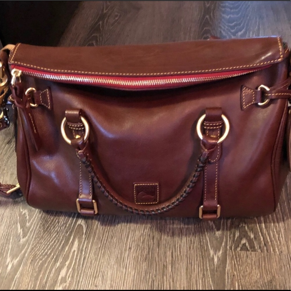 ✨💕Gorgeous Dooney & Bourne Florentine Bag